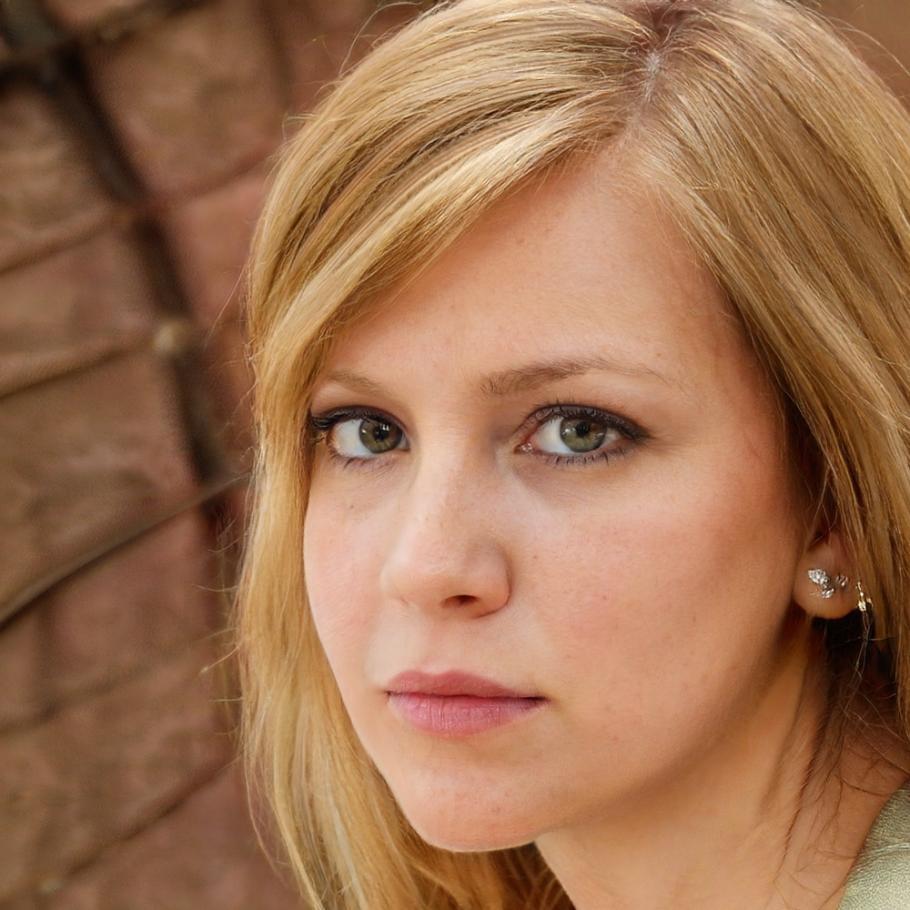Portrait de Marie Dubois, ingénieure environnementale